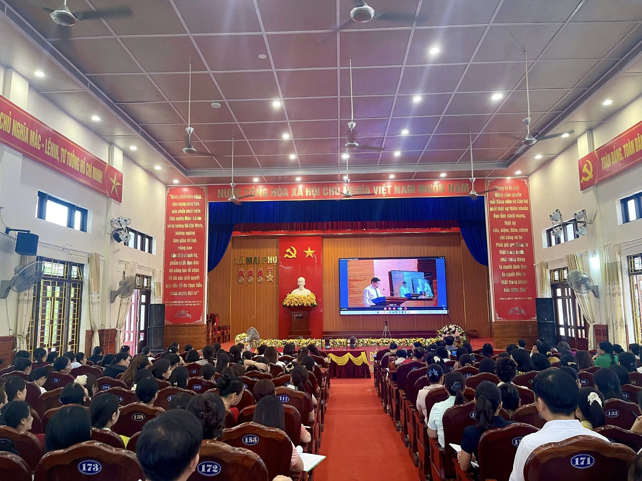 Hội nghị Bồi dưỡng chính trị năm học 2025 - 2026!