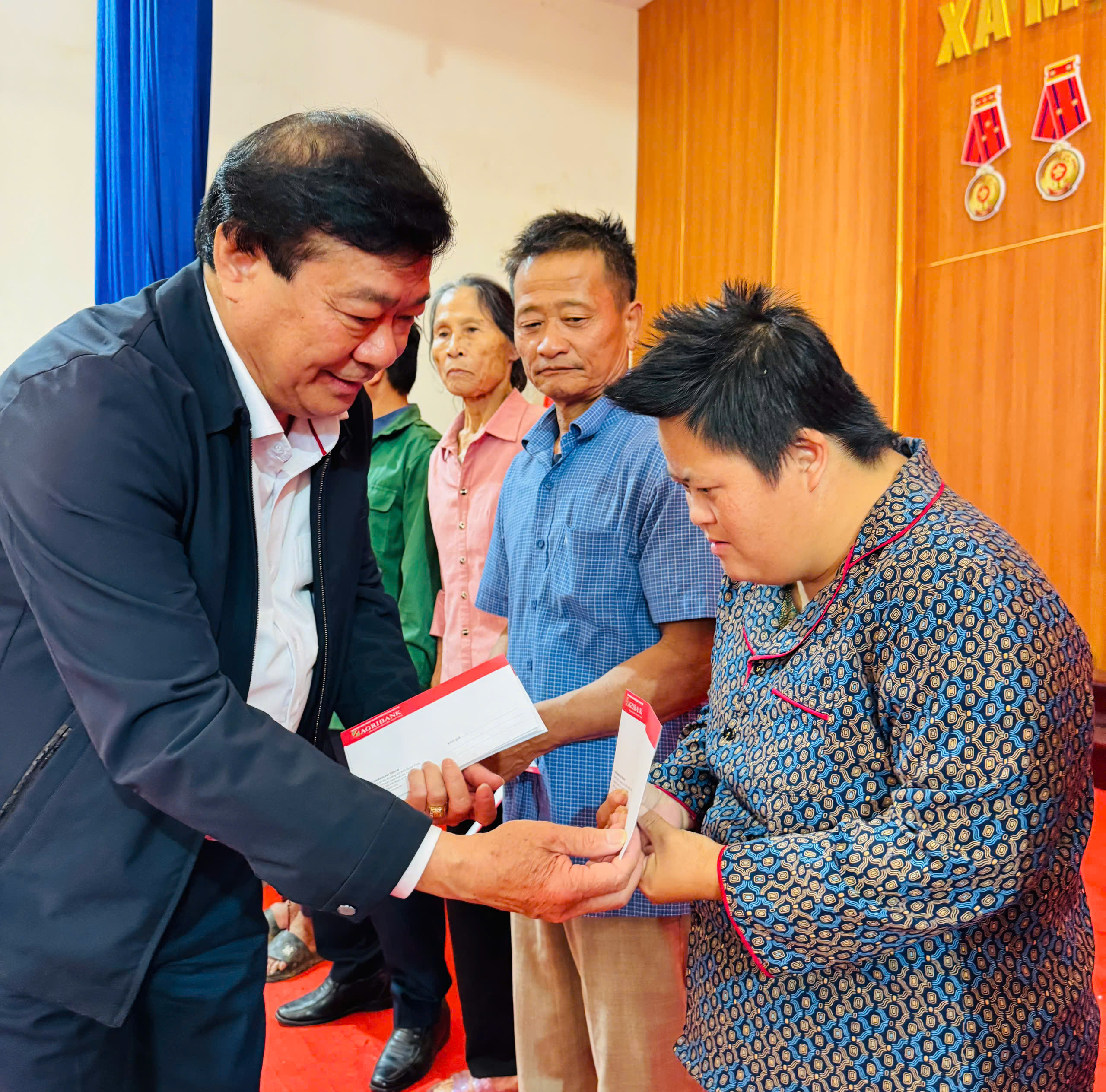 TRAO TẶNG 100 SUẤT QUÀ CHO NẠN NHÂN CHẤT ĐỘC DA CAM/DIOXIN NHÂN DỊP TẾT NGUYÊN ĐÁN BÍNH NGỌ - 2026.