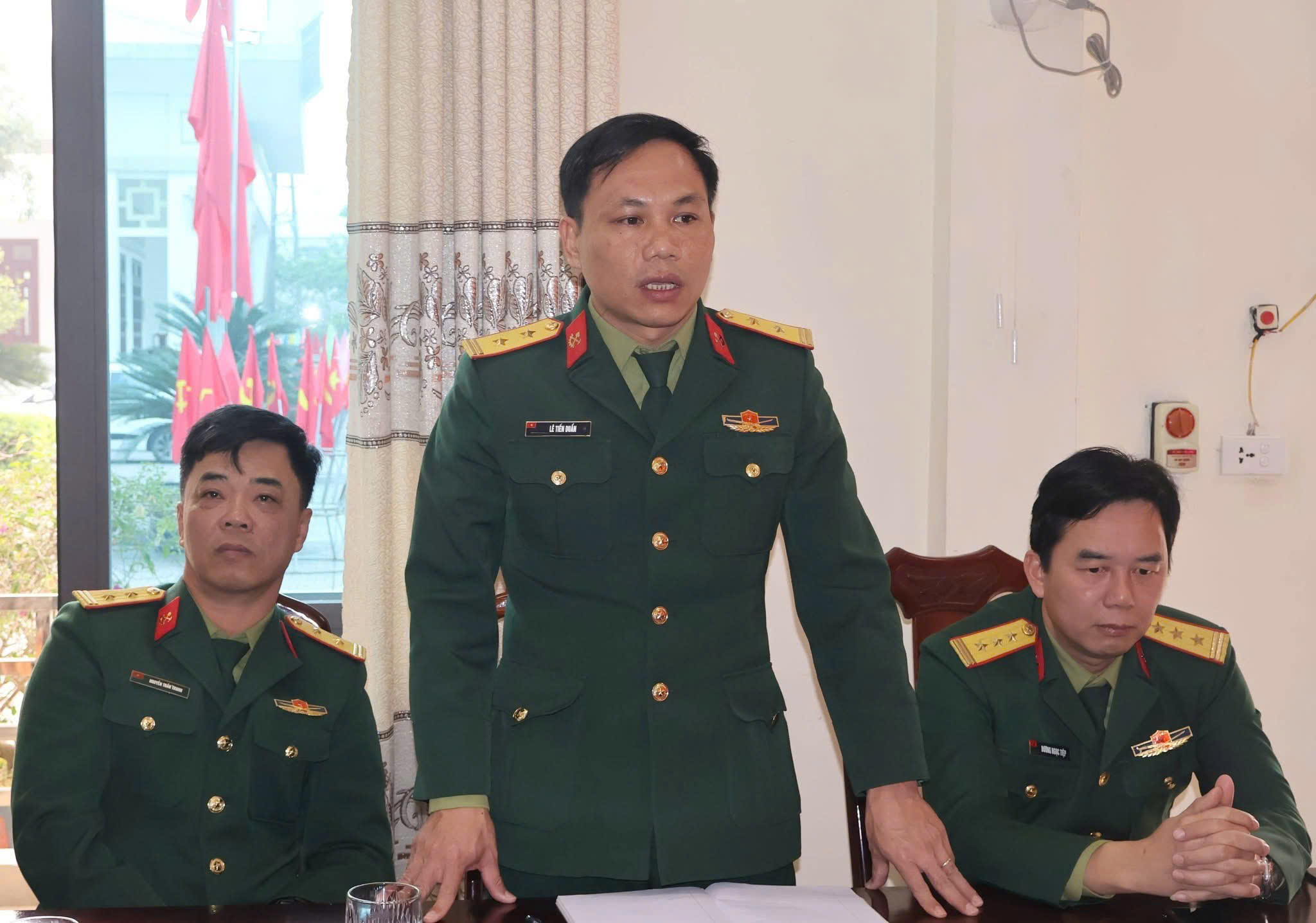 XÃ MAI  PHỤ TIẾP NHẬN VÀ GIAO NHIỆM VỤ CHỈ HUY TRƯỞNG BAN CHỈ HUY QUÂN SỰ XÃ