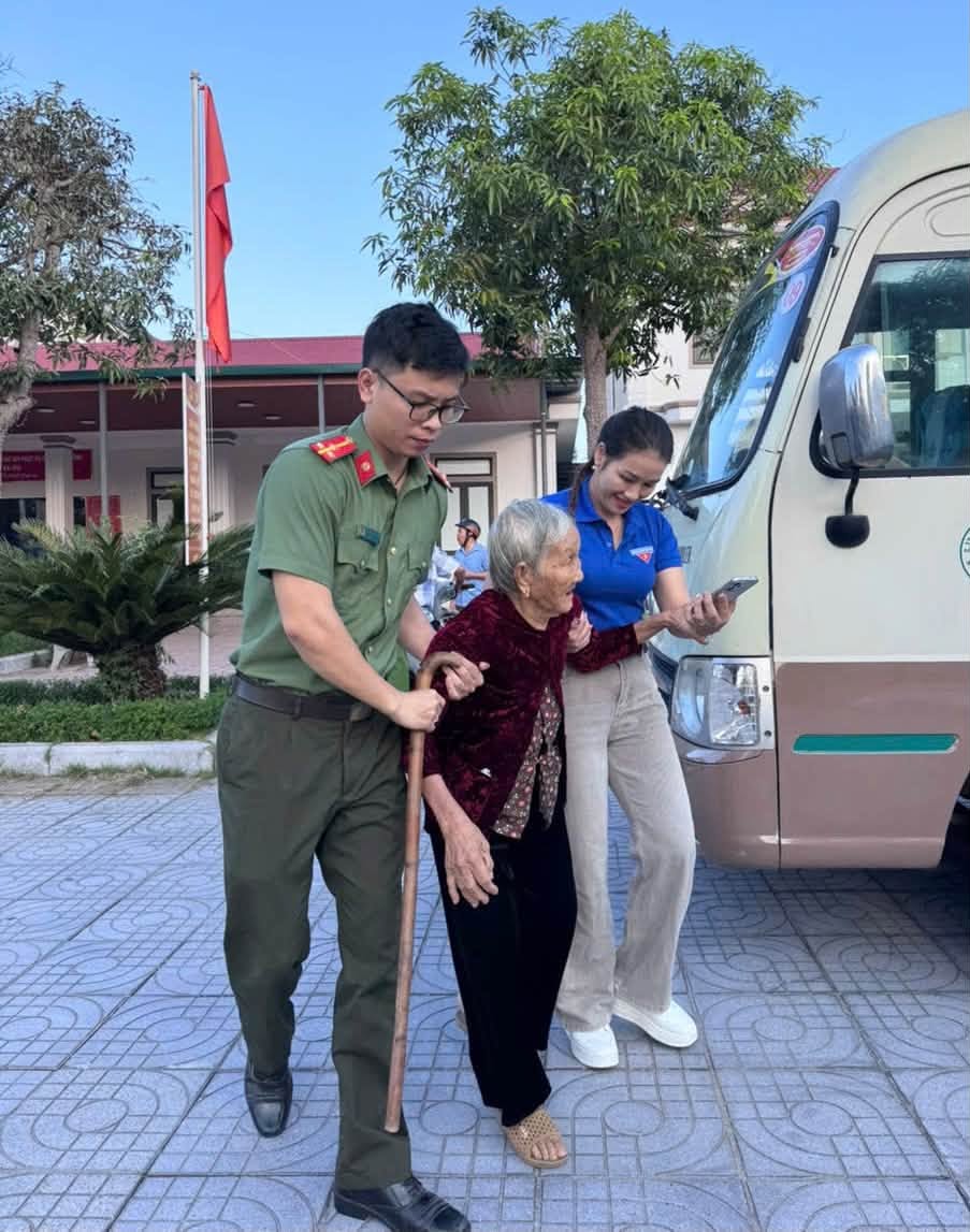 Xã Mai Phụ đã triển khai công tác thu nhận mẫu sinh phẩm ADN đối với thân nhân các liệt sĩ chưa xác định được thông tin