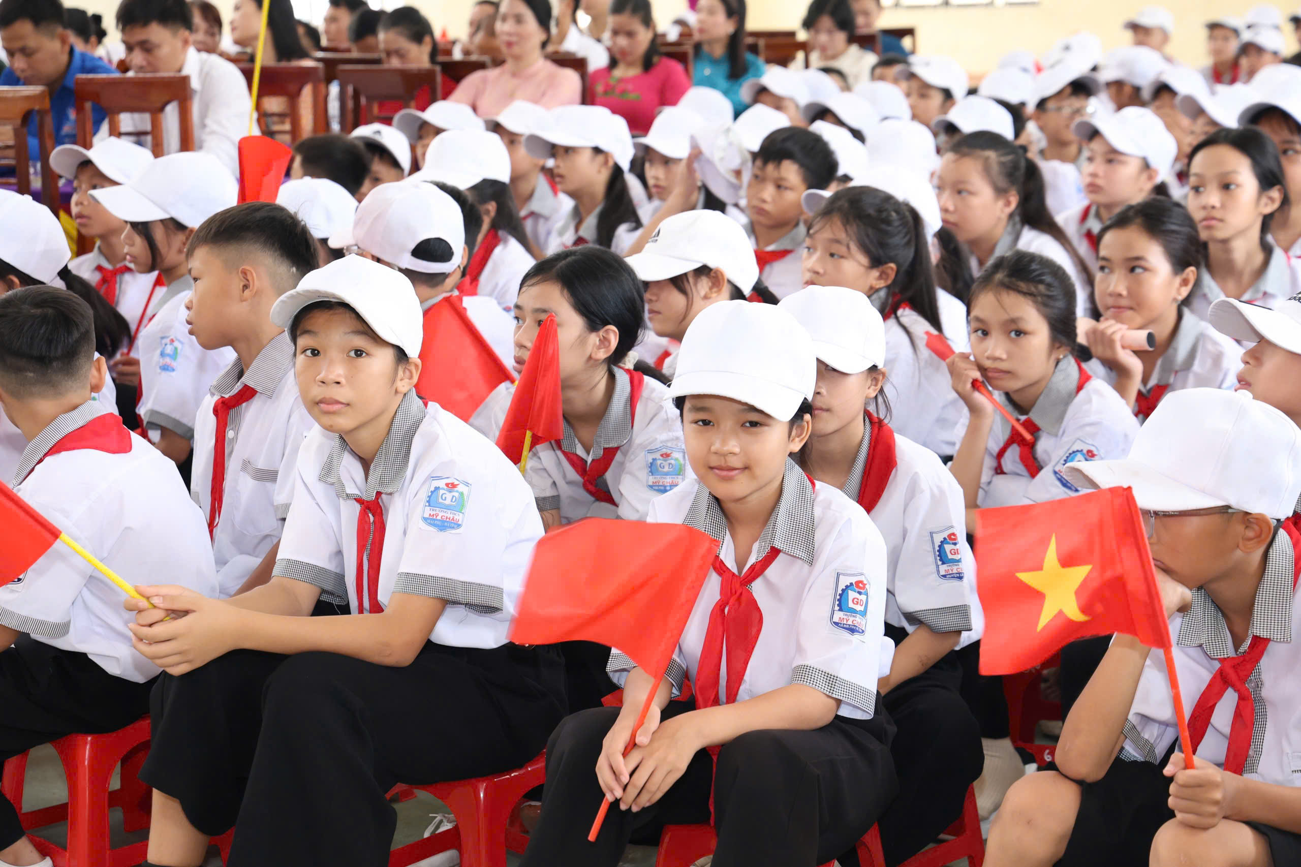  Trường THCS Mỹ Châu long trọng tổ chức Lễ Khai giảng năm học 2026 - 2027.