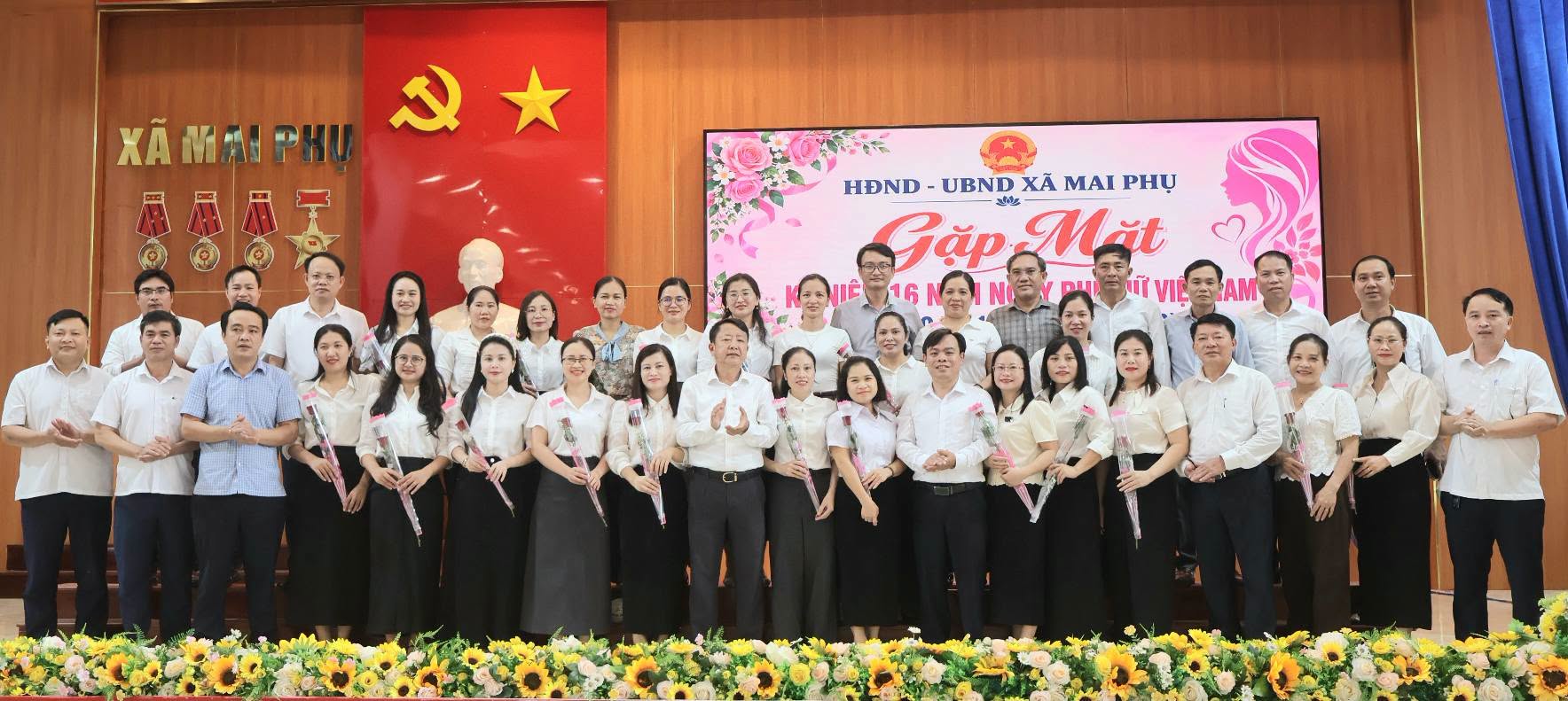 Cơ quan HĐND, UBND xã Mai Phụ gặp mặt kỷ niệm Ngày Phụ nữ Việt Nam 20/10 và hưởng ứng Tháng "Lắng nghe phụ nữ nói" năm 2026