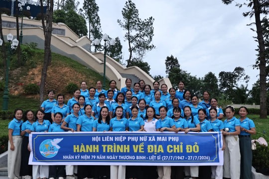Hội LHPN xã Mai Phụ :  Hành trình về địa chỉ đỏ - Khắc ghi công ơn, tiếp lữa anh hùng