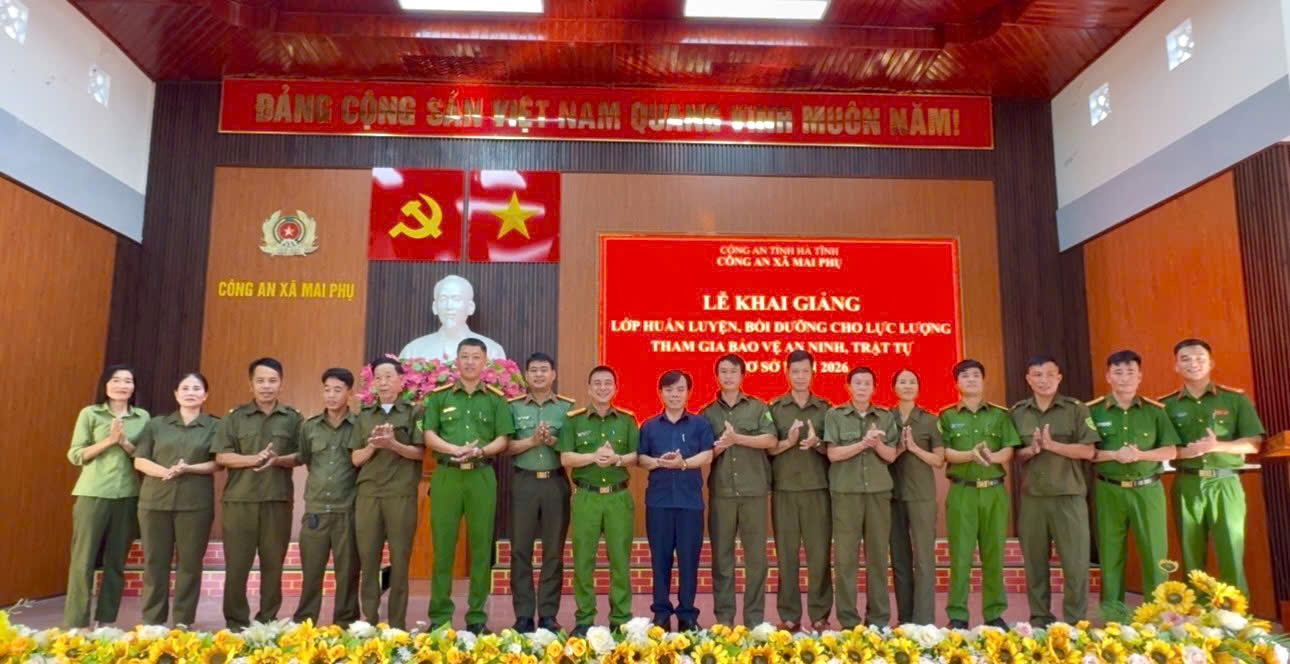 Công an xã Mai Phụ tổ chức lễ khai giảng lớp huấn luyện, bồi dưỡng nghiệp vụ cho lực lượng tham gia bảo vệ an ninh, trật tự (ANTT) ở cơ sở