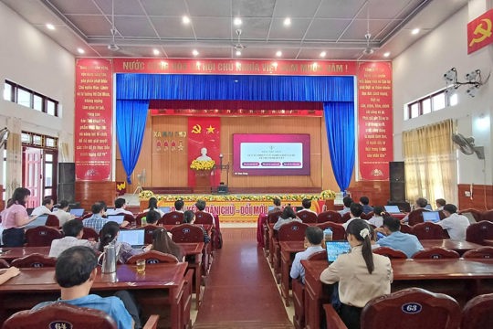  Đảng bộ xã Mai Phụ tham dự Hội nghị trực tuyến toàn quốc nghiên cứu, học tập, quán triệt và triển khai thực hiện Nghị quyết Hội nghị lần thứ tư Ban Chấp hành Trung ương Đảng khóa XIV