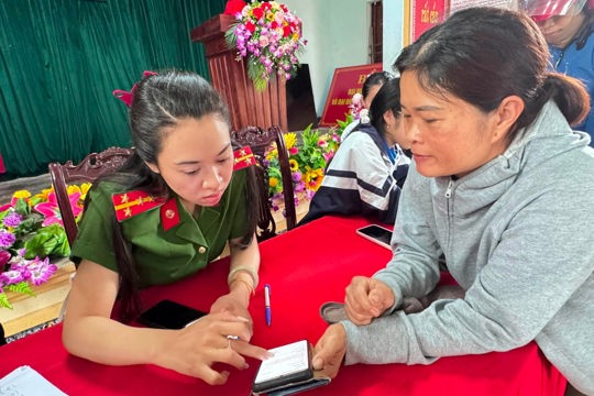 Mai Phụ: Phát động tuần cao điểm tuyên truyền, hướng dẫn cài đặt ứng dụng số và tích hợp giấy tờ trên VNeID