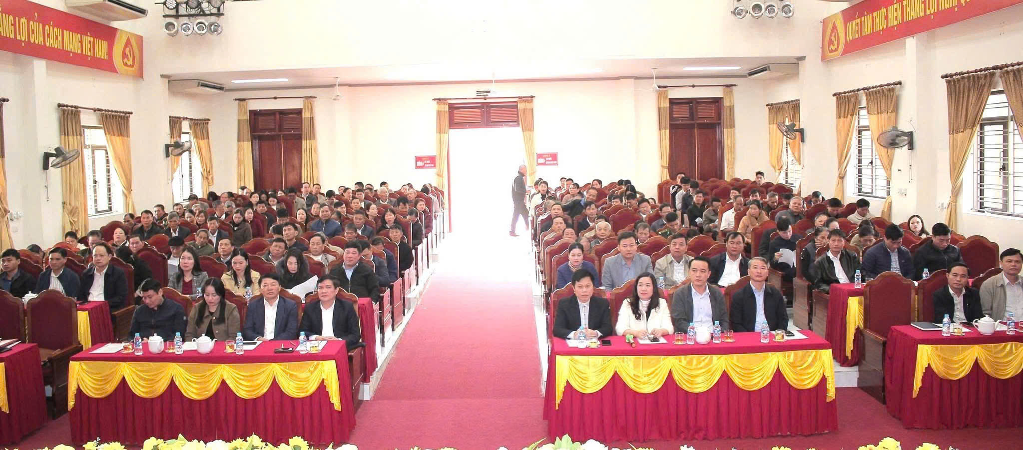 ỦY BAN BẦU CỬ XÃ MAI PHỤ TẬP HUẤN NGHIỆP VỤ CÔNG TÁC BẦU CỬ ĐẠI BIỂU HĐND CÁC CẤP