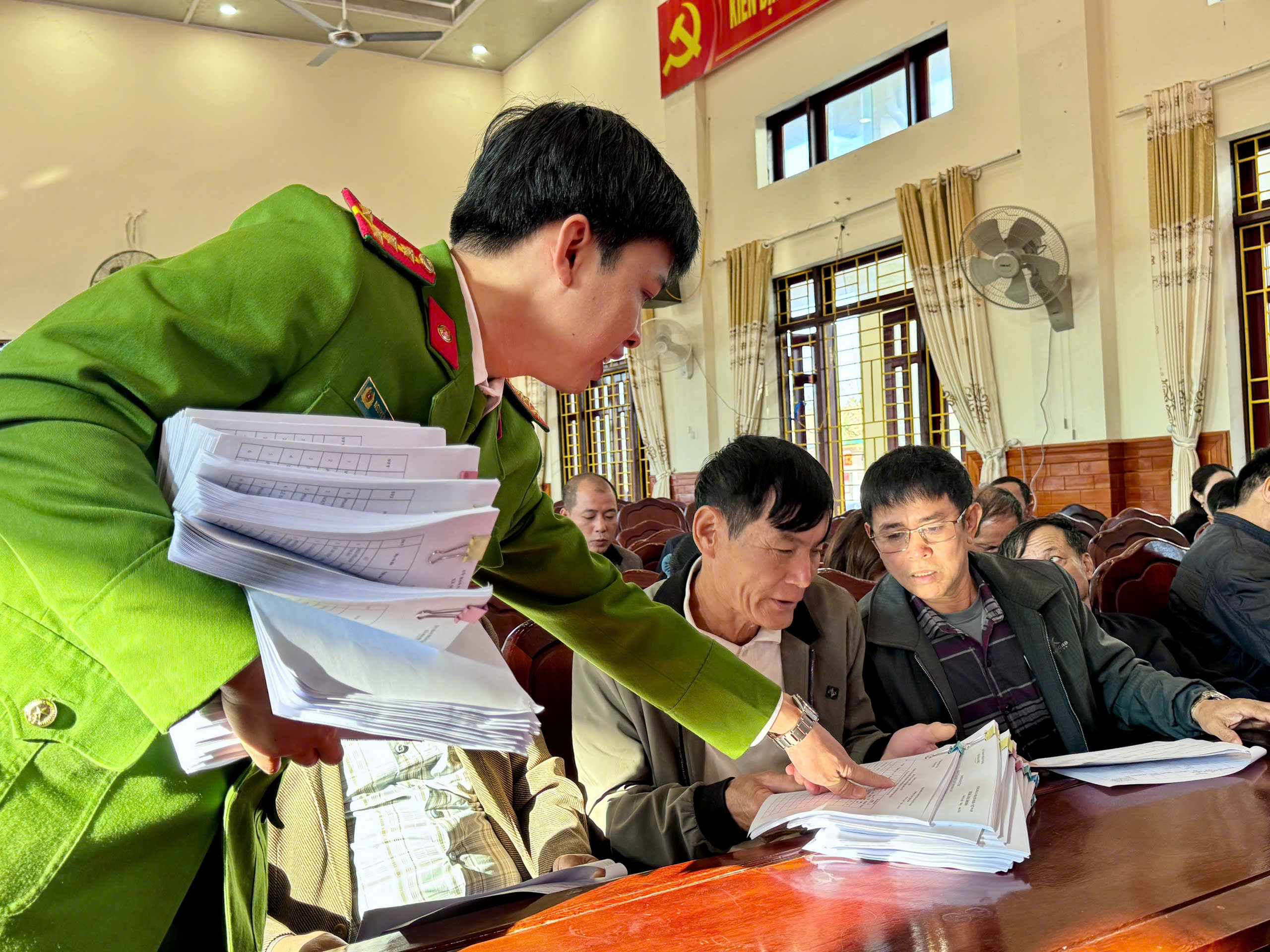 XÃ MAI PHỤ TỔ CHỨC TẬP HUẤN RÀ SOÁT, TRIỂN KHAI LẬP DANH SÁCH CỬ TRI PHỤC VỤ BẦU CỬ ĐẠI BIỂU QUỐC HỘI VÀ HĐND CÁC CẤP NHIỆM KỲ 2026-2031. 